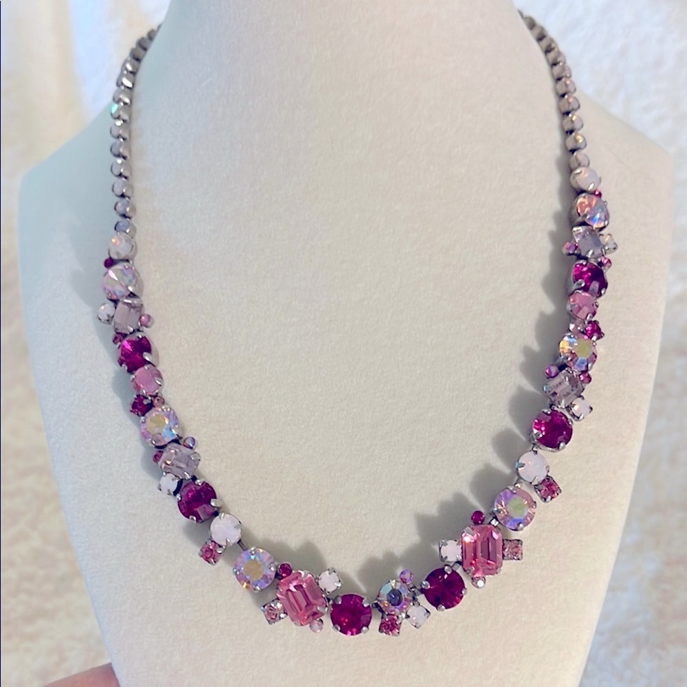 🌟gorgeous Sorrelli Vintage Pink Crystal Statement Necklace